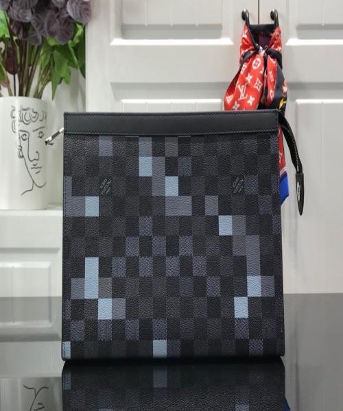 LV Pochette Voyage MM Pixel Monogram Gray - Image 2