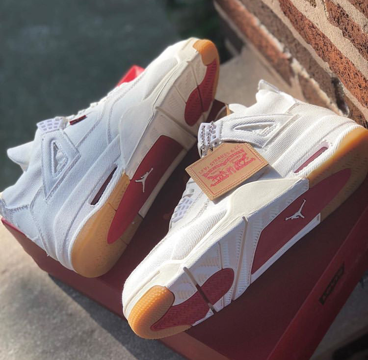 Air Jordan 4 Retro Levi's White (Levi's Tag) - Image 6