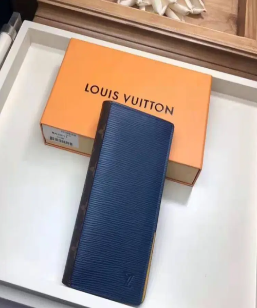 LV Brazza Wallet Epi Leather Blue - Image 9