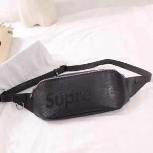 Louis Vuitton x Supreme Bumbag Epi Black