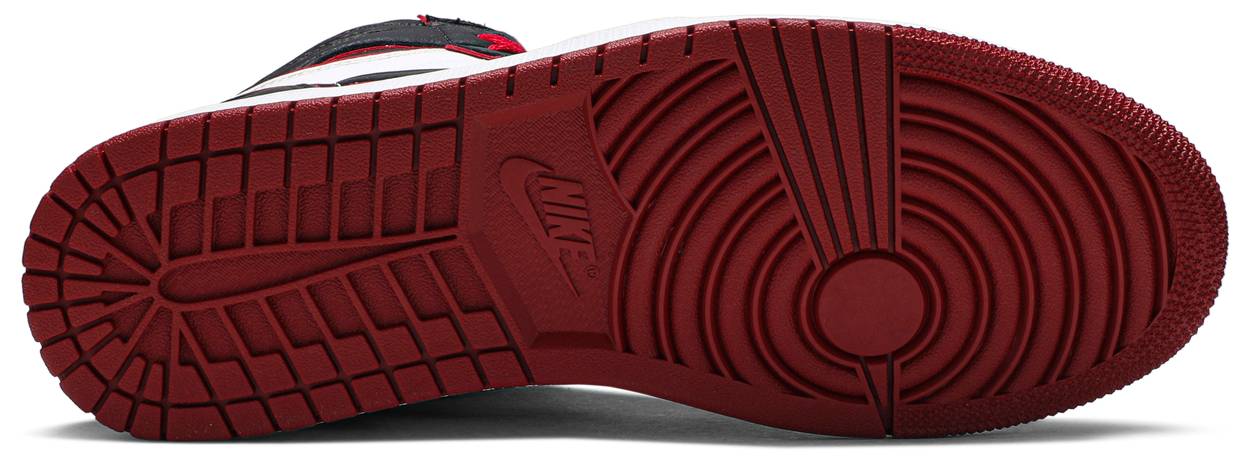 Air Jordan 1 Retro High OG 'Bloodline' - Image 4