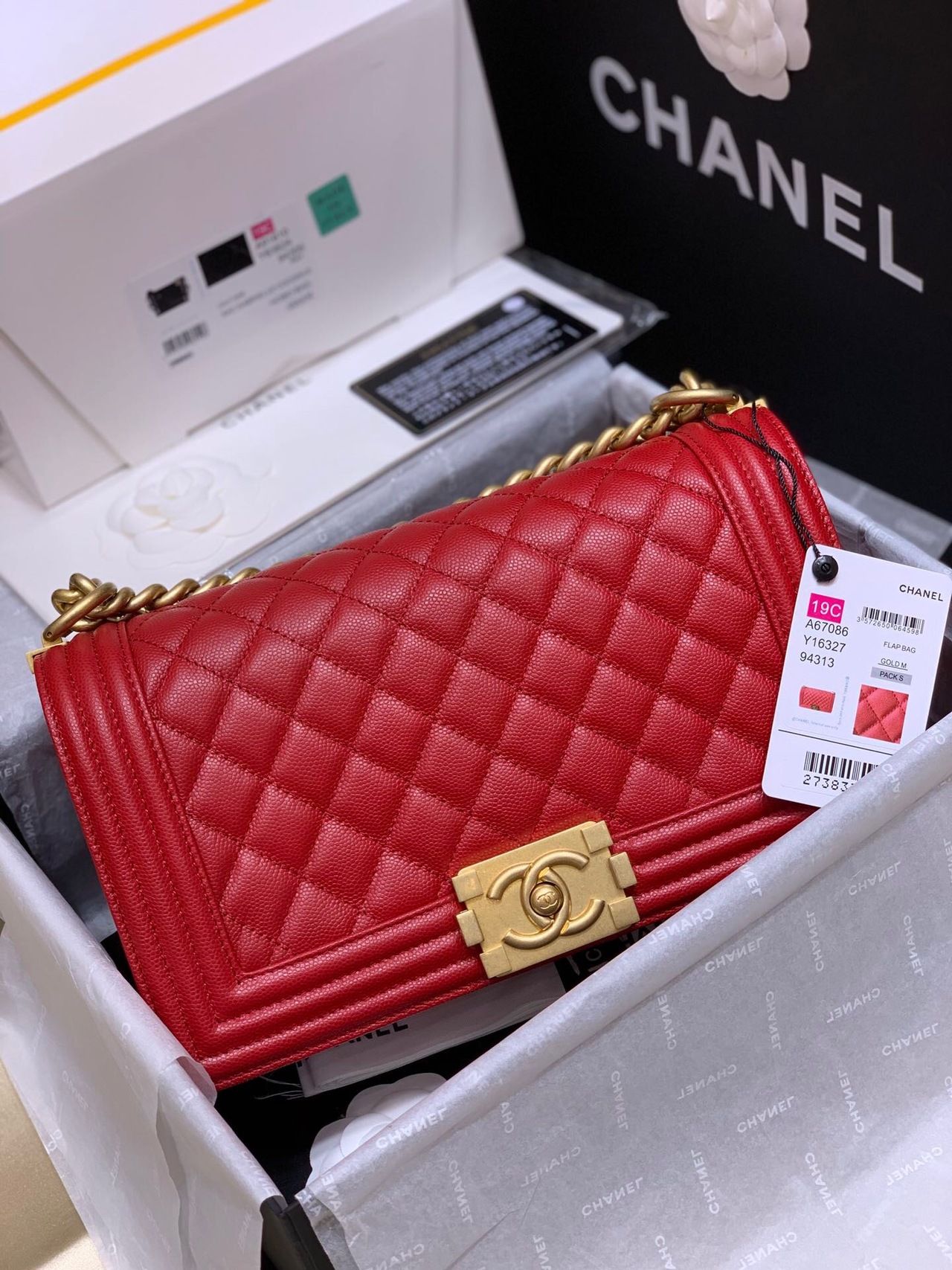 Chanel Boy Medium Handbag Red - Image 2