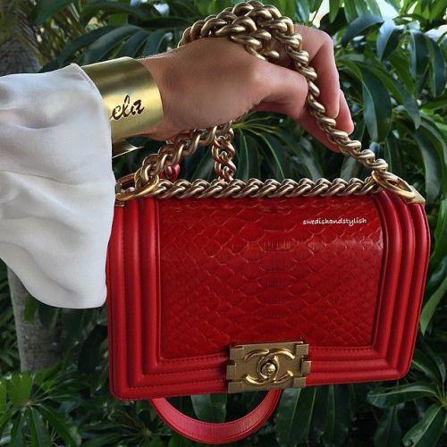 Chanel Boy Medium Handbag Red - Image 3