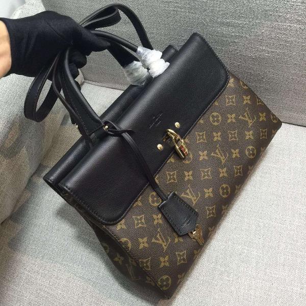 LV Venus Bag Monogram Canvas Noir - Image 5