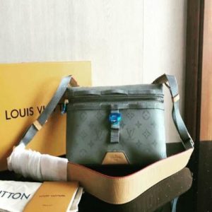 LV Messenger PM Monogram Titanium
