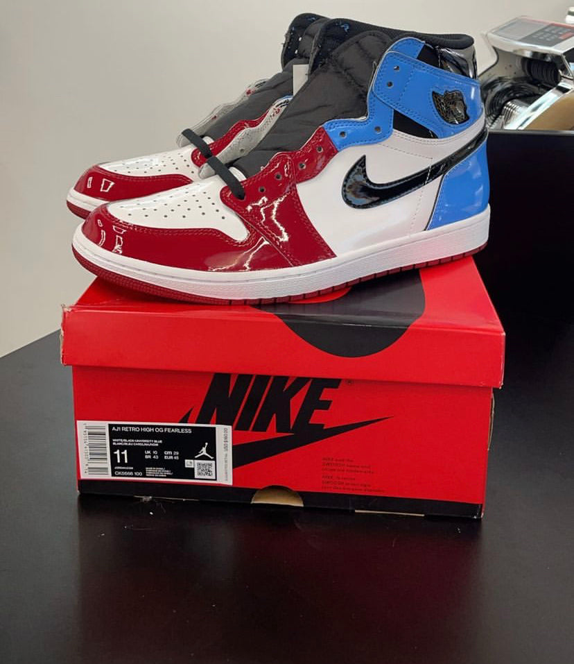 Air Jordan 1 Retro High Fearless UNC Chicago - Image 5