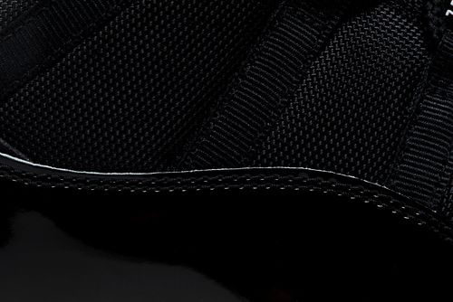 Air Jordan 11 Retro Low "Bred 2025" - Image 8